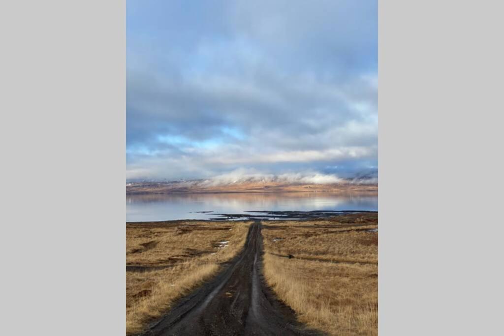 Ljarskogar Lodge Hjartharholtskirkja エクステリア 写真