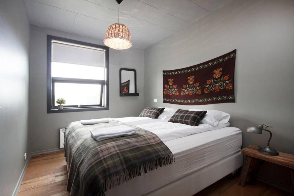 Ljarskogar Lodge Hjartharholtskirkja エクステリア 写真