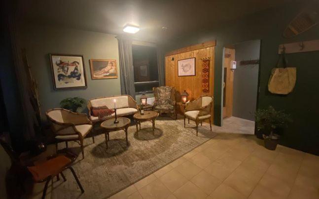 Ljarskogar Lodge Hjartharholtskirkja エクステリア 写真